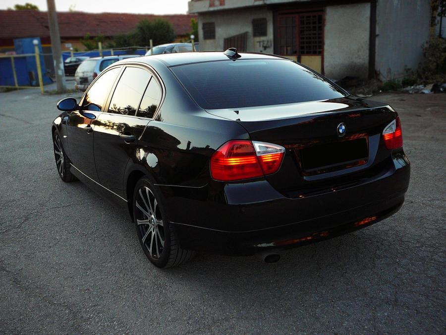  BMW 320d 2007 года  (фото 7 из 15)